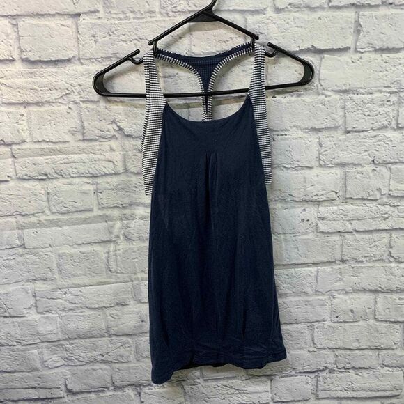lululemon athletica Tops - Lululemon Practice Freely‎ Tank Top Womens 2 Blue Inkwell Racerback Sports Bra